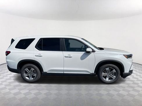 New 2025 Honda Pilot EX-L image 7