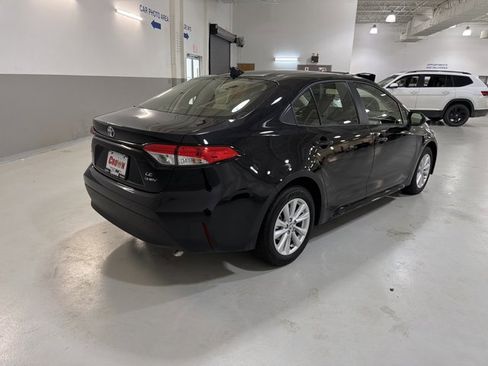 Used 2026 Toyota Corolla LE w/ LE Premium Package image 9