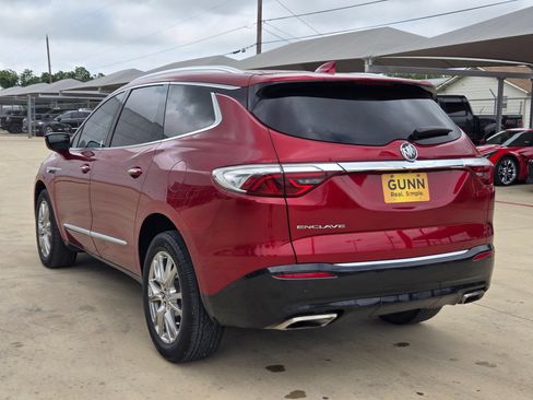 Certified 2023 Buick Enclave Essence w/ Experience Buick Package FWD image 5