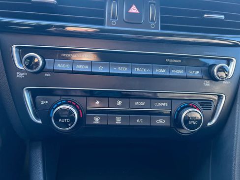 Used 2019 Kia Optima S w/ S Panoramic Sunroof Package image 19