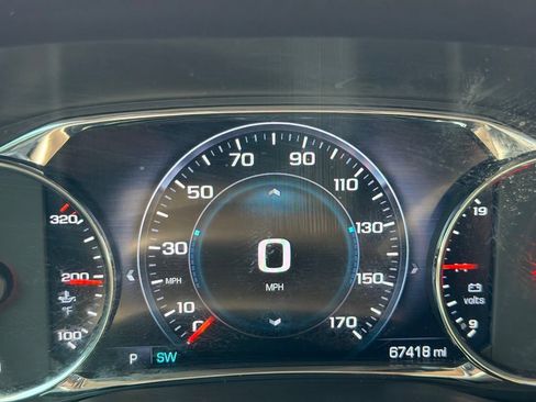 Used 2017 GMC Acadia Denali w/ Technology Package FWD image 25