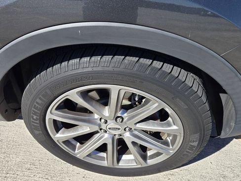 Used 2017 Ford Explorer Limited image 4