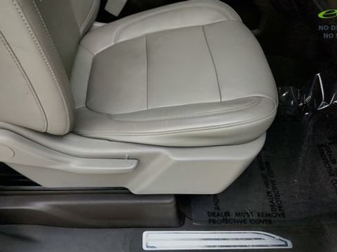 Used 2019 Chevrolet Silverado 1500 RST AWD/4WD image 38