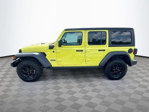 Used 2023 Jeep Wrangler Unlimited w/ Cold Weather Group AWD/4WD image 9