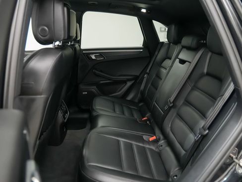 Used 2023 Porsche Macan GTS AWD/4WD image 18