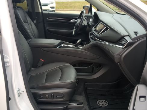 Used 2021 Buick Enclave Avenir w/ Avenir Technology Package image 25