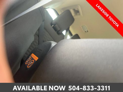 Used 2025 Nissan Pathfinder SV FWD image 20