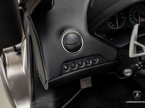 Used 2006 Lamborghini Murcielago Roadster AWD/4WD image 45