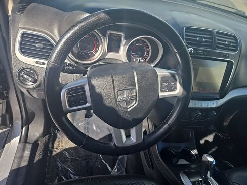 Used 2018 Dodge Journey GT w/ Nav & Sun Group FWD image 12