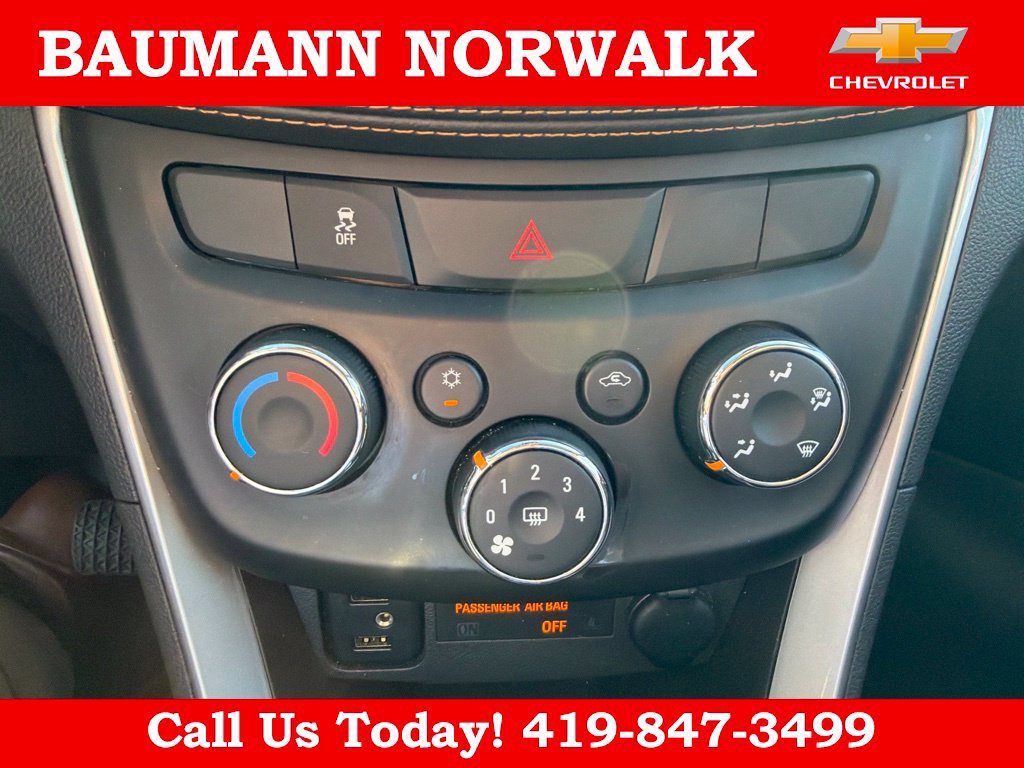 Used 2020 Chevrolet Trax LS w/ Tint and Cruise Package FWD image 29