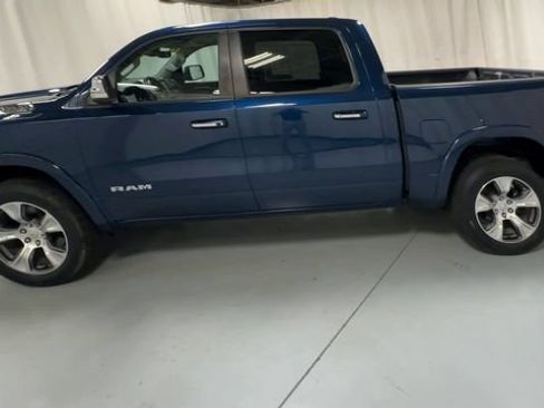 Used 2022 RAM 1500 Laramie AWD/4WD image 5