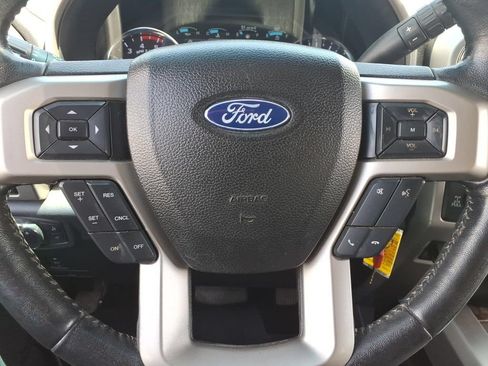 Used 2018 Ford F250 Lariat w/ Lariat Value Package AWD/4WD image 22