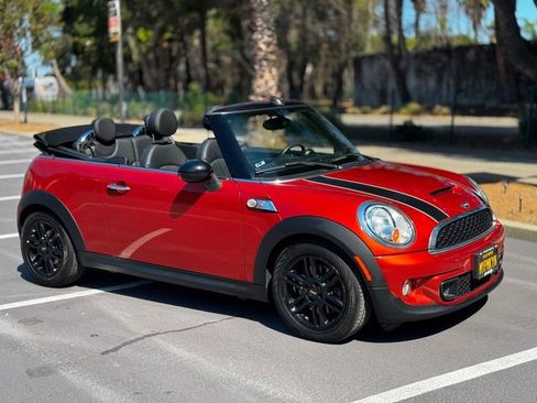 Used 2014 MINI Cooper S FWD image 29