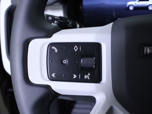 Used 2025 Land Rover Defender 110 S AWD/4WD image 22