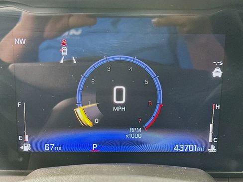 Used 2024 Chevrolet Trax ACTIV w/ Sunroof Package FWD image 12