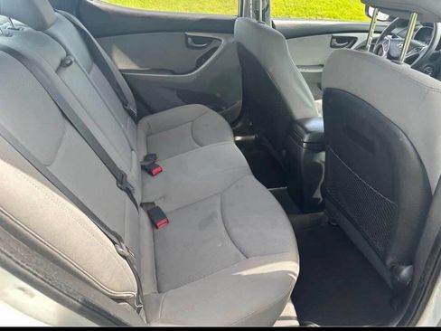 Used 2013 Hyundai Elantra GLS w/ Preferred Pkg FWD image 9