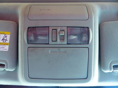 Used 2019 Nissan Frontier SL image 35