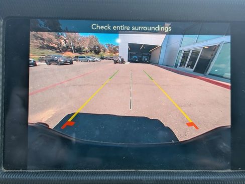 Certified 2023 Jeep Gladiator Sport AWD/4WD image 17