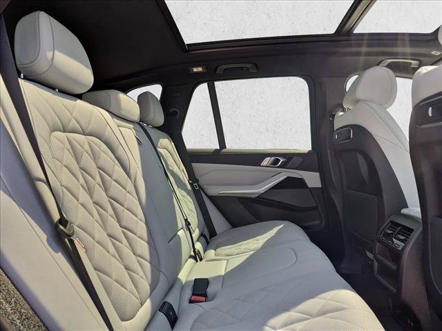 Used 2026 BMW X5 xDrive50e w/ M Sport Package AWD/4WD image 22
