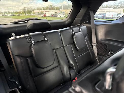 Used 2020 Ford Explorer XLT w/ Equipment Group 202A image 16