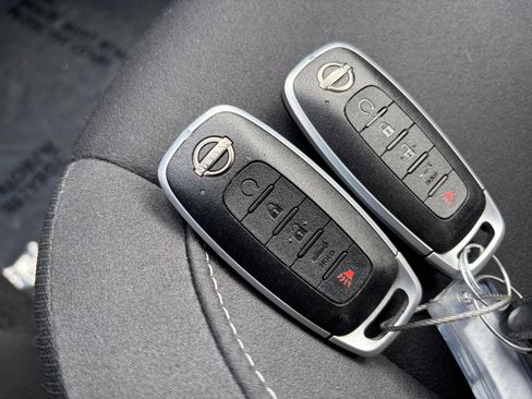 Used 2026 Nissan Altima 2.5 SV FWD image 24