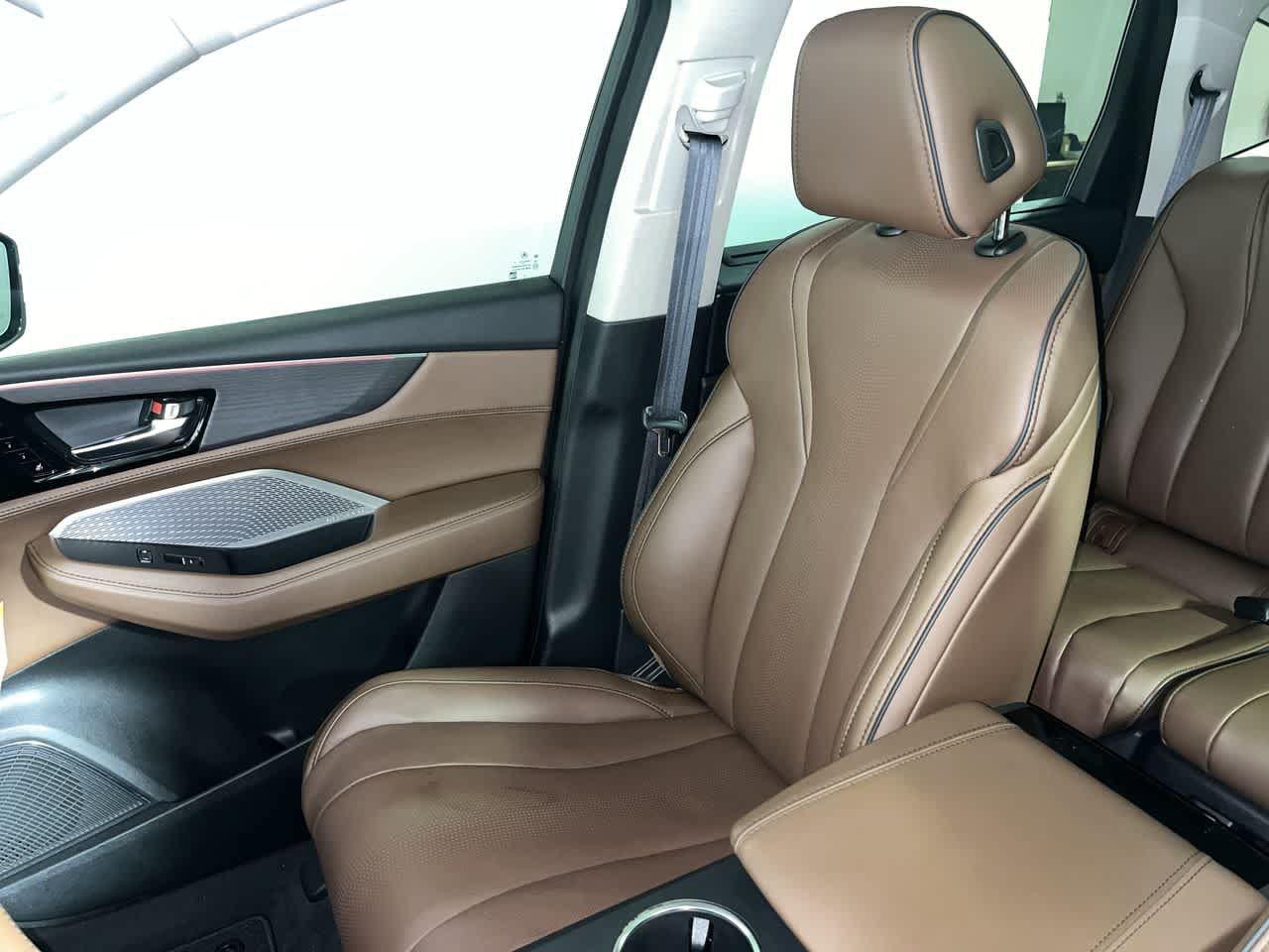 Used 2024 Acura MDX w/ Advance Package AWD/4WD image 28