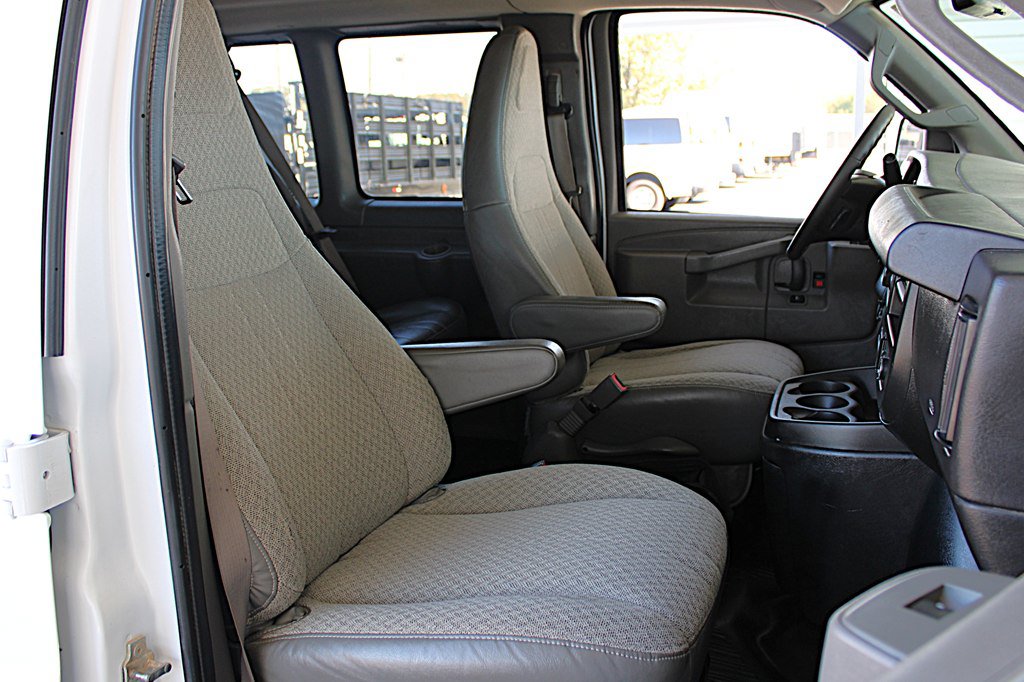 Used 2020 Chevrolet Express 3500 LS RWD image 15
