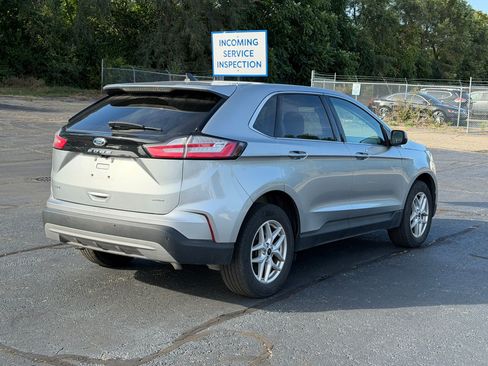 Used 2024 Ford Edge SEL w/ Convenience Package AWD/4WD image 7