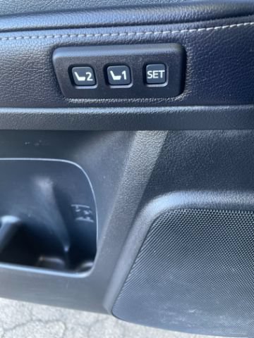 Used 2019 Toyota 4Runner Limited AWD/4WD image 14