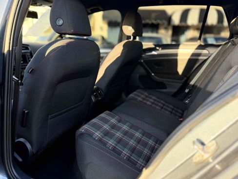 Used 2018 Volkswagen GTI S FWD image 19