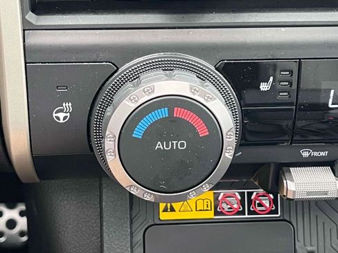 Used 2024 Toyota Tacoma TRD Sport w/ TRD Sport Upgrade Package AWD/4WD image 27