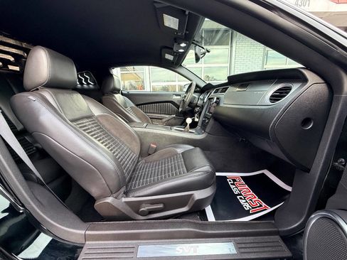 Used 2011 Ford Mustang Shelby GT500 w/ SVT Performance Pkg image 32