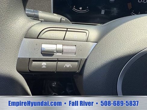 Used 2025 Hyundai Sonata SE FWD image 29