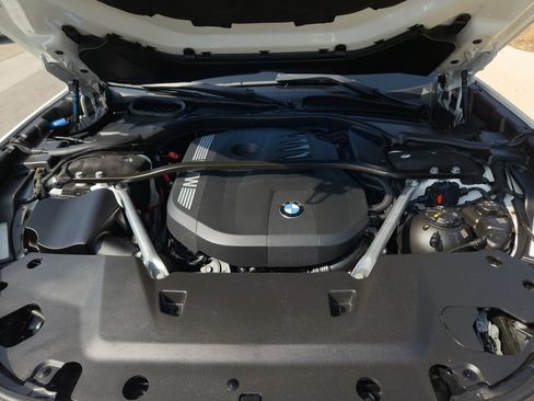 Used 2023 BMW 740i image 24