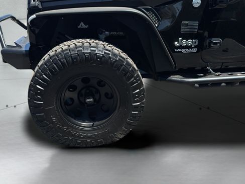 Used 2019 Jeep Wrangler Sport AWD/4WD image 36