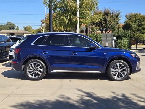 Certified 2022 Audi Q5 2.0T Premium w/ Convenience Package image 5