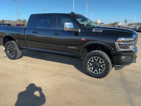 Used 2025 RAM 2500 Limited image 9