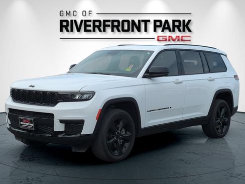 Used 2024 Jeep Grand Cherokee L Laredo AWD/4WD image 7