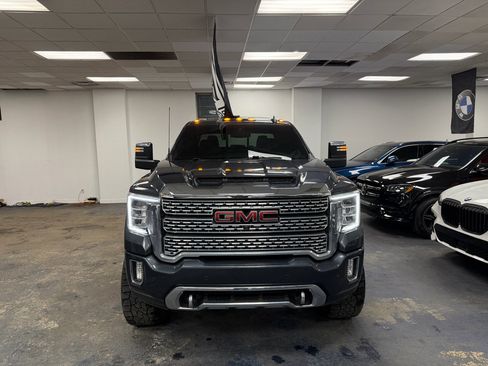 Used 2022 GMC Sierra 3500 Denali image 4