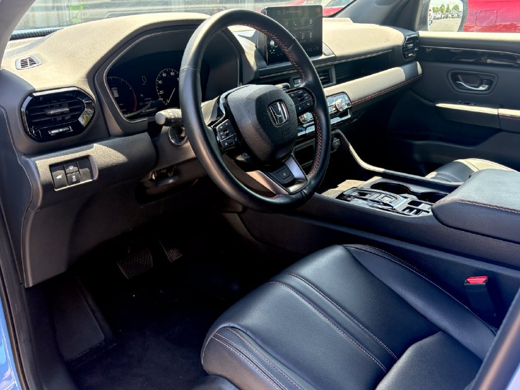 Used 2024 Honda Pilot TrailSport image 9