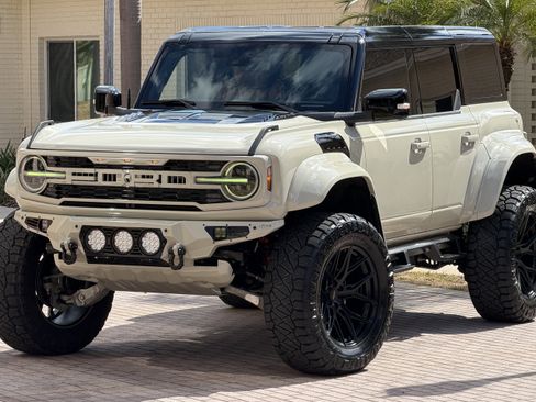 Used 2025 Ford Bronco Raptor AWD/4WD image 10