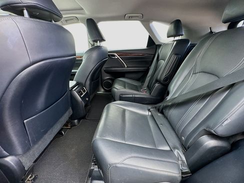 Used 2019 Lexus RX 450hL Premium w/ Premium Package AWD/4WD image 16