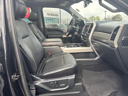 Used 2019 Ford F250 Lariat image 42