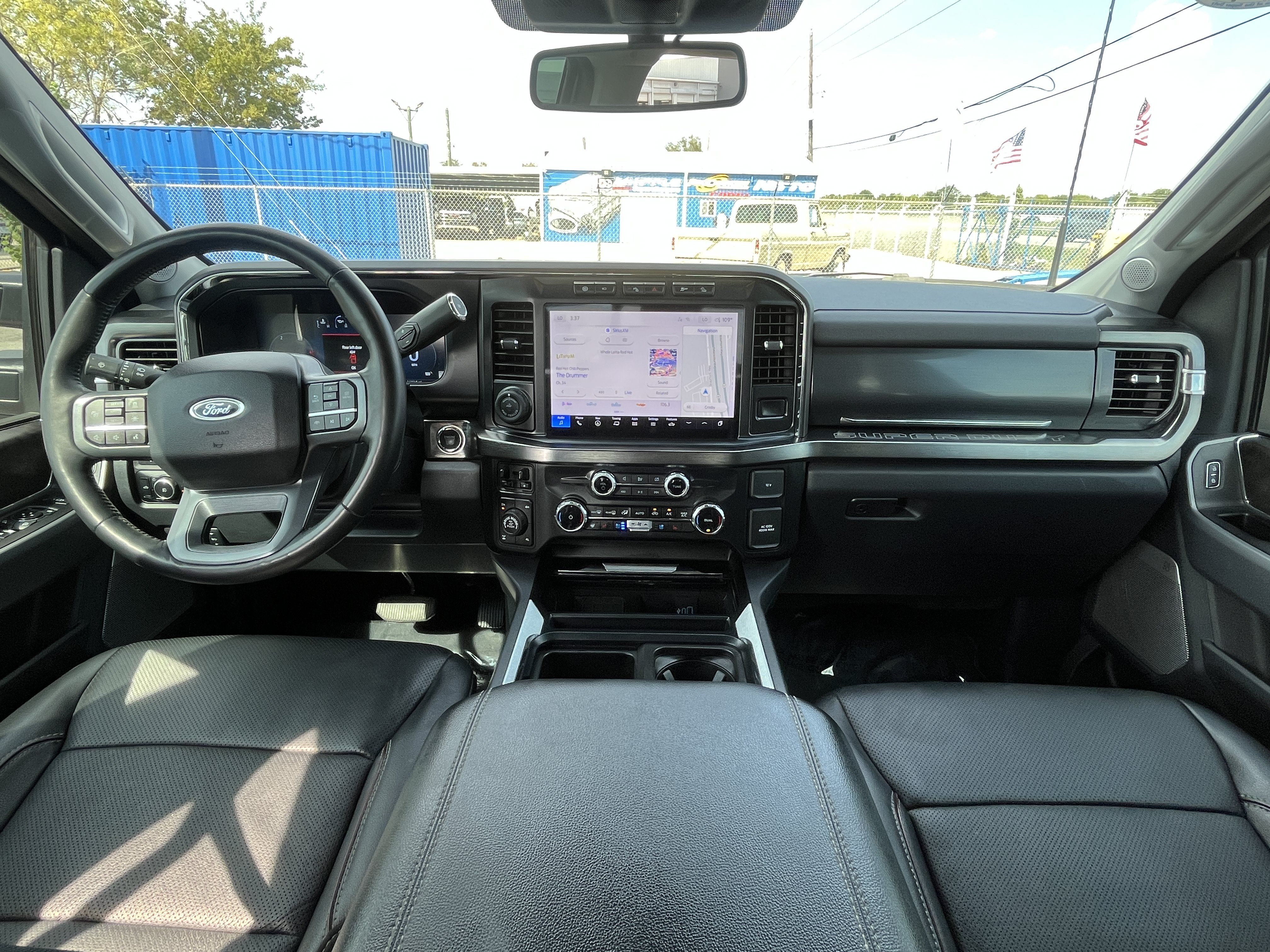 Used 2024 Ford F250 Lariat w/ Lariat Ultimate Package AWD/4WD image 35