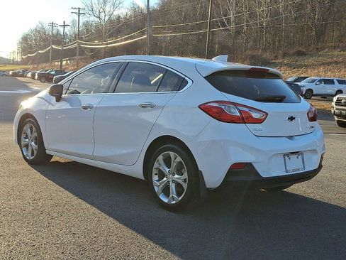Used 2018 Chevrolet Cruze Premier image 4