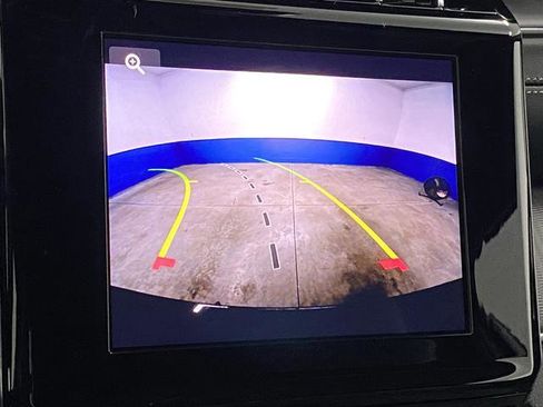 New 2025 Jeep Grand Cherokee Altitude image 10