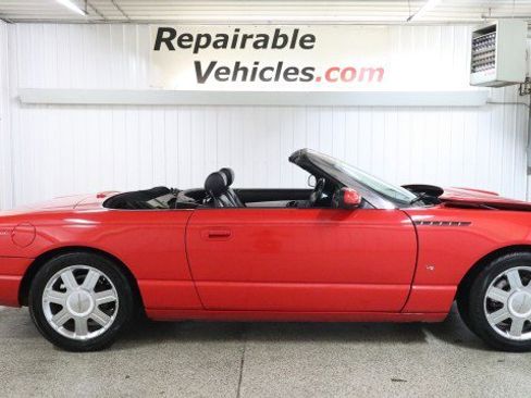 Used 2004 Ford Thunderbird RWD image 4