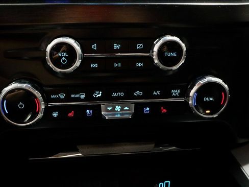 Certified 2023 Ford F350 Lariat w/ Lariat Ultimate Package image 32