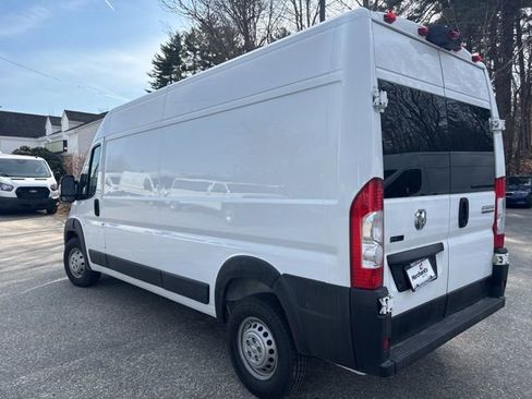 Used 2023 RAM ProMaster 2500 FWD image 3