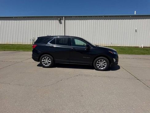 Used 2019 Chevrolet Equinox LT AWD/4WD image 2